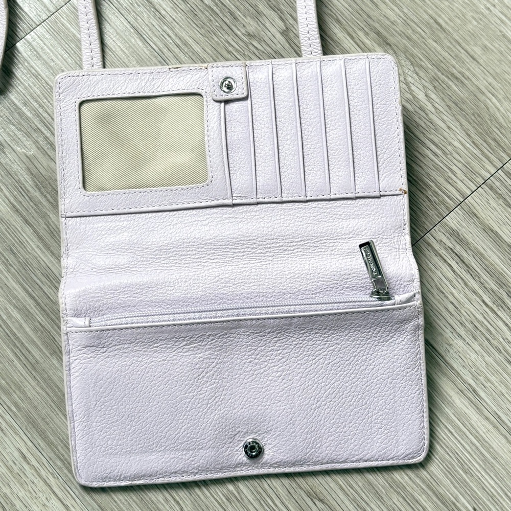 Danier Leather Pastel Lavender Crossbody Bag - Picture 5 of 13
